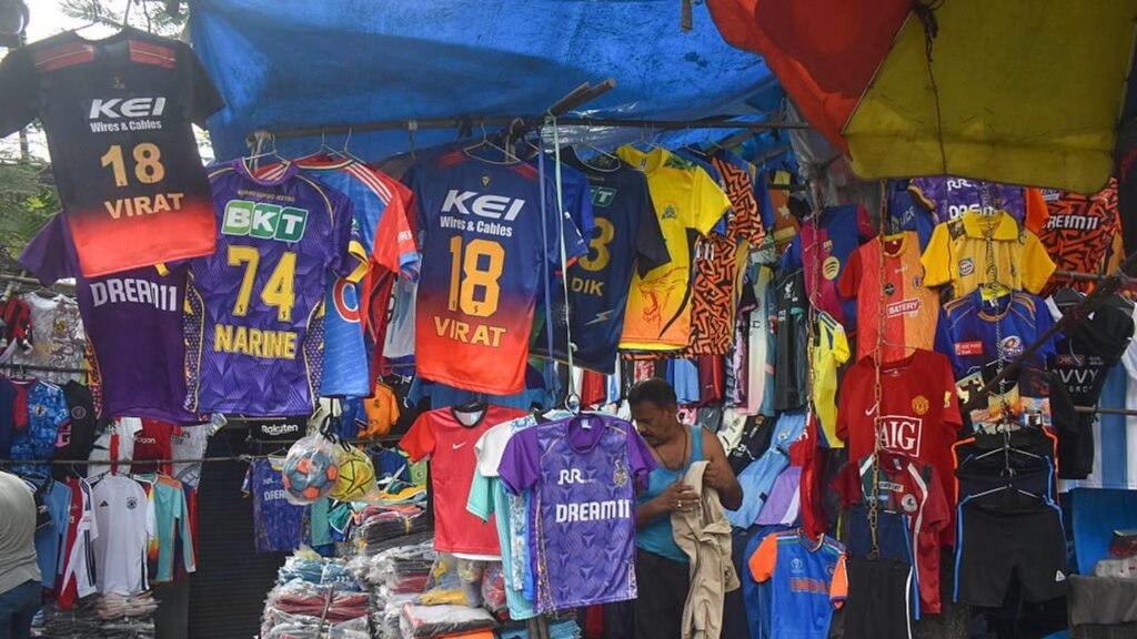 Security Guard Steals IPL Jerseys Worth ₹6.5 Lakh from BCCI Office to Fund Online Gambling Addiction